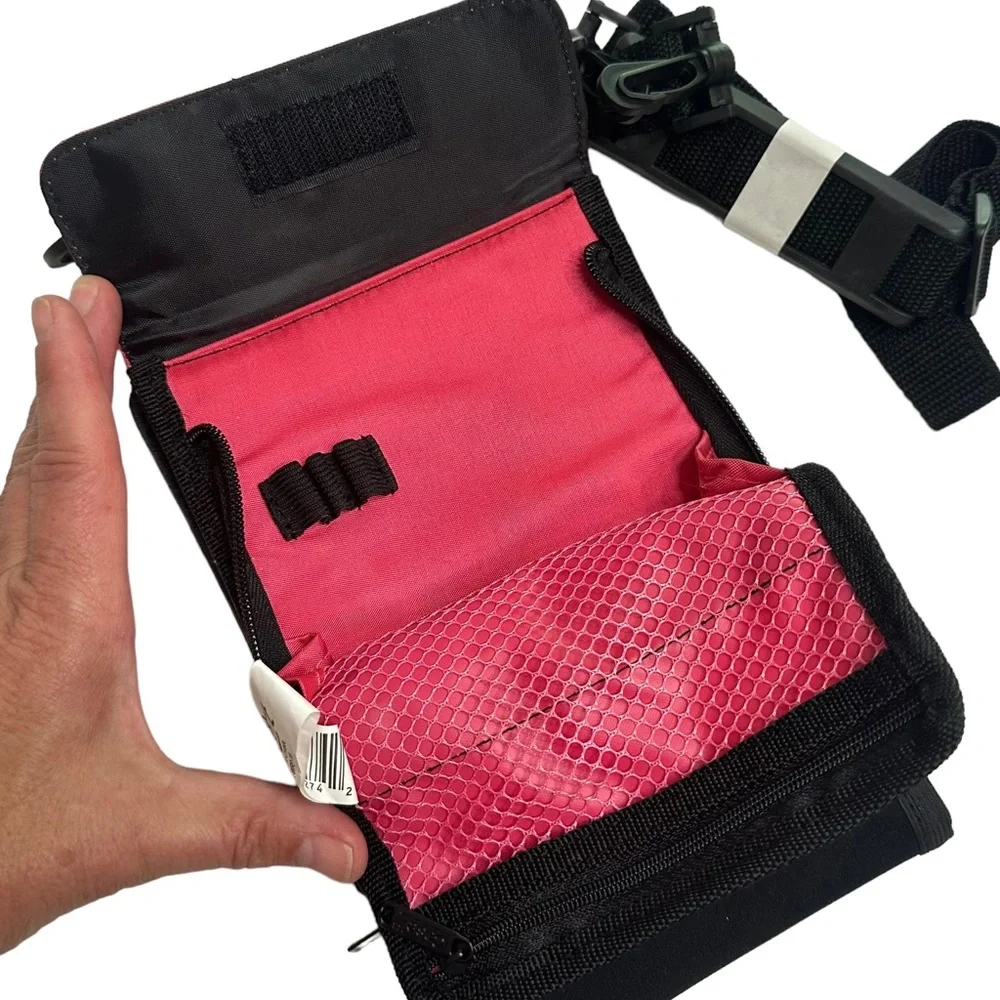 Case It Book Holder & Crossbody - Picture 2 of 7